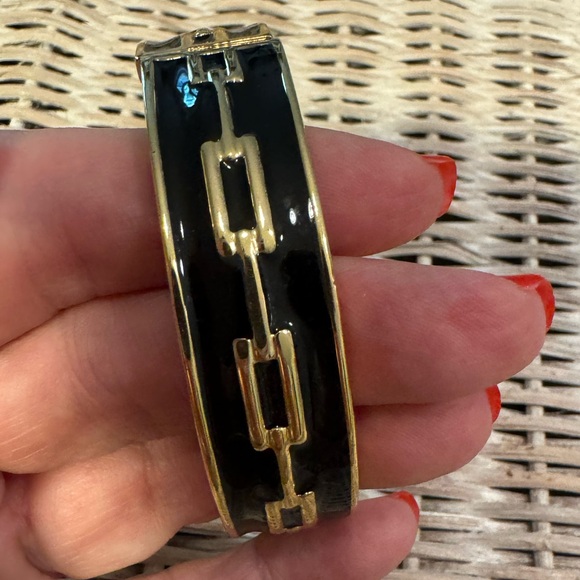 Bundle of 3 Talbots black and gold bracelets. - Picture 7 of 7